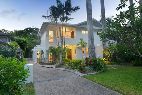 [ ANDY'S BEACH HOUSE ] - Tourism Search 4