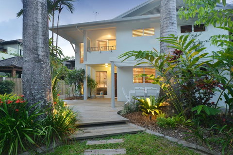 [ ANDY'S BEACH HOUSE ] - Tourism Search 9