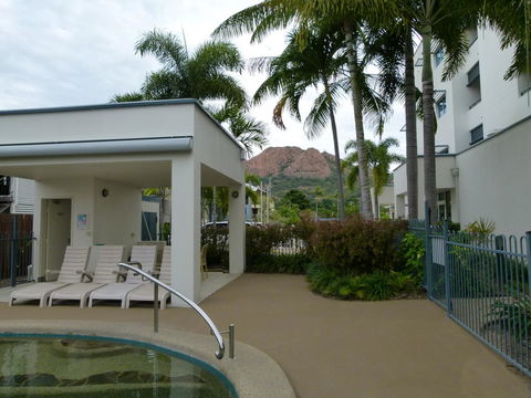 Madison Ocean Breeze Apartments - Tourism Search 14