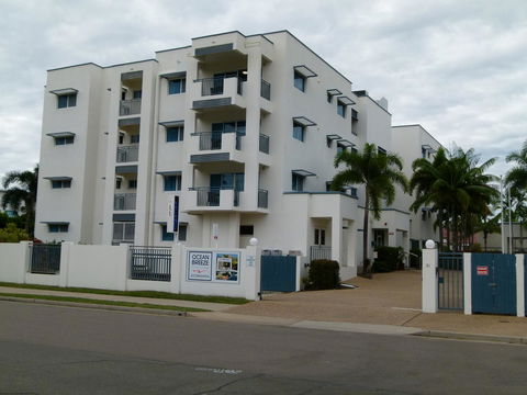 Madison Ocean Breeze Apartments - Tourism Search 2