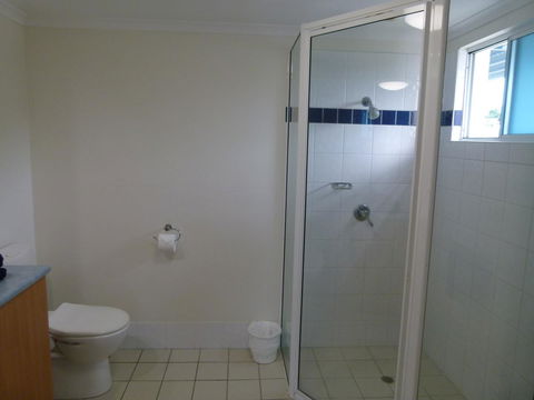 Madison Ocean Breeze Apartments - Tourism Search 35