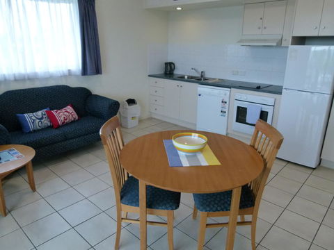 Madison Ocean Breeze Apartments - Tourism Search 23