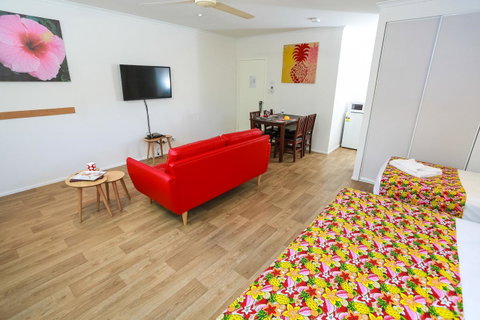 Port Douglas Motel - Tourism Search 7