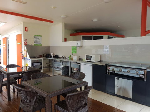 Port Douglas Motel - Tourism Search 35
