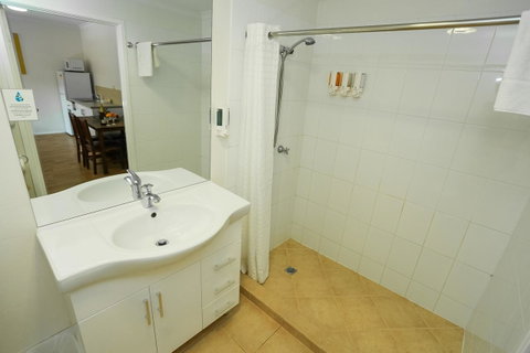 Port Douglas Motel - Tourism Search 6