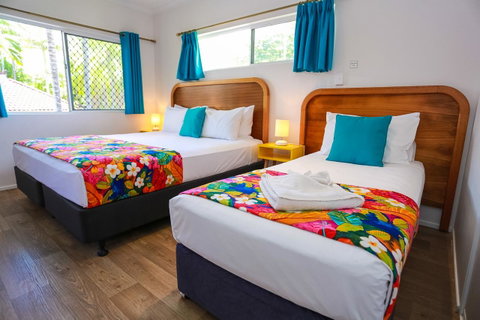 Port Douglas Motel - Tourism Search 1