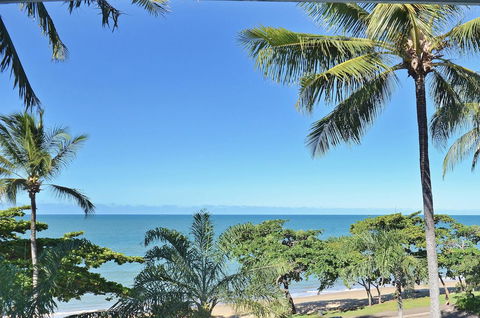 Roydon Beachfront Apartments - Tourism Search 5