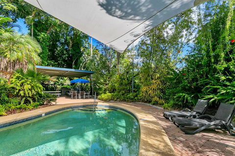 Roydon Beachfront Apartments - Tourism Search 10