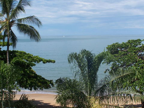 Roydon Beachfront Apartments - Tourism Search 7
