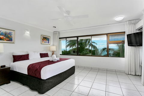 Roydon Beachfront Apartments - Tourism Search 3