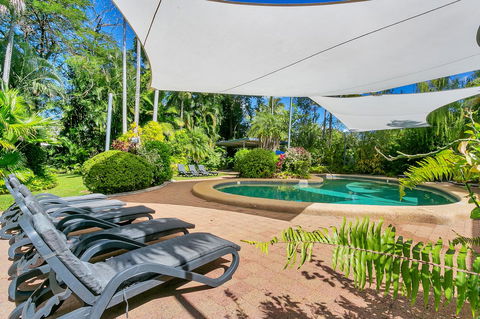 Roydon Beachfront Apartments - Tourism Search 15