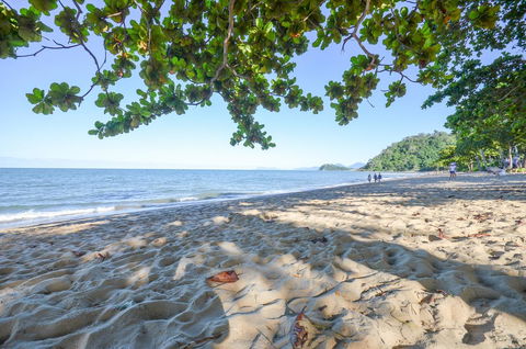 Roydon Beachfront Apartments - Tourism Search 29