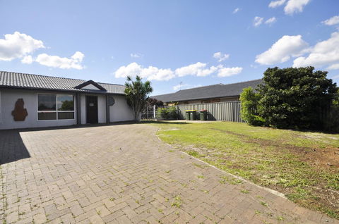 Bribie Island Canal Holiday Destination! - Tourism Search 2