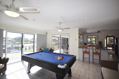Bribie Island Canal Holiday Destination! - Tourism Search 20