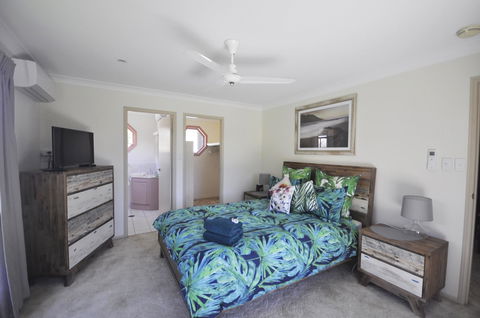 Bribie Island Canal Holiday Destination! - Tourism Search 9