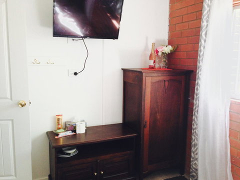 XYL Pets Friendly Seaside Boutique Guesthouse - Tourism Search 12