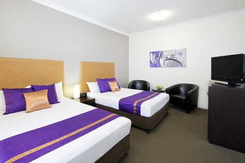 Park Regis Anchorage - Tourism Search 15