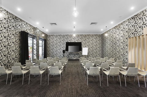 Ibis Mackay - Tourism Search 21