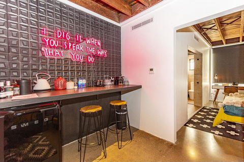 The Pink Hotel Coolangatta - Tourism Search 20