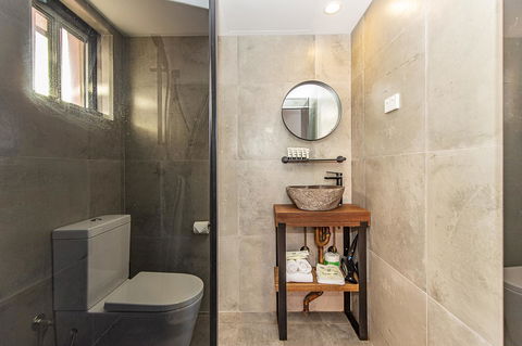 The Pink Hotel Coolangatta - Tourism Search 31