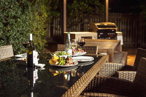 At The Sound Noosa Motel - Tourism Search 9