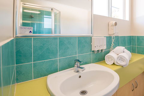 At The Sound Noosa Motel - Tourism Search 32