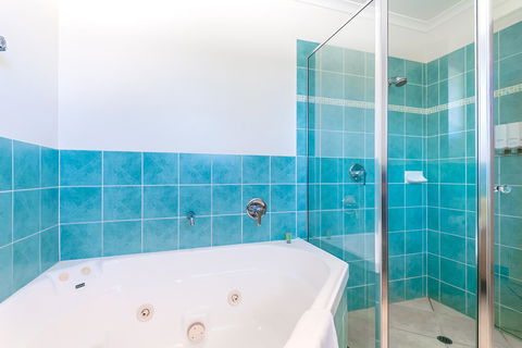 At The Sound Noosa Motel - Tourism Search 36