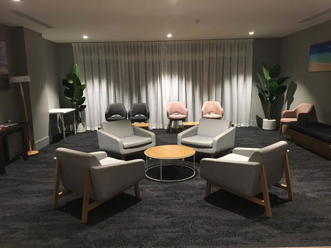 Woodroffe Hotel - Tourism Search 4