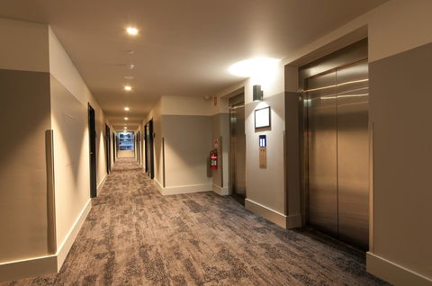 Woodroffe Hotel - Tourism Search 16