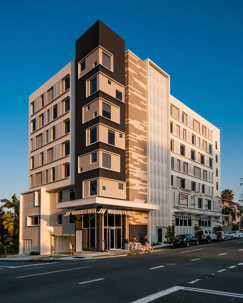 Woodroffe Hotel - Tourism Search 0