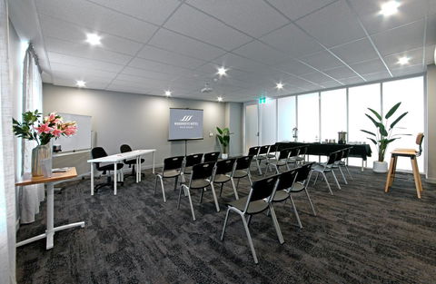 Woodroffe Hotel - Tourism Search 27