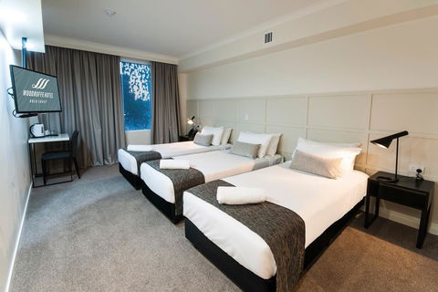 Woodroffe Hotel - Tourism Search 14