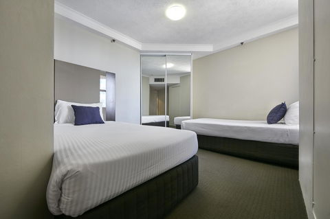 Novotel Surfers Paradise - Tourism Search 12
