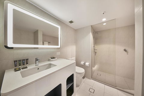 Novotel Surfers Paradise - Tourism Search 16