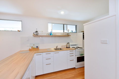 Lychee Tree Holiday Apartments - Tourism Search 36