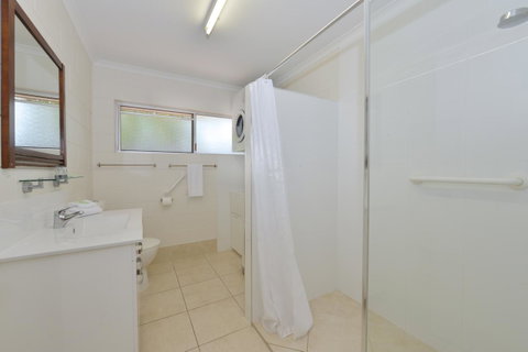 Lychee Tree Holiday Apartments - Tourism Search 11
