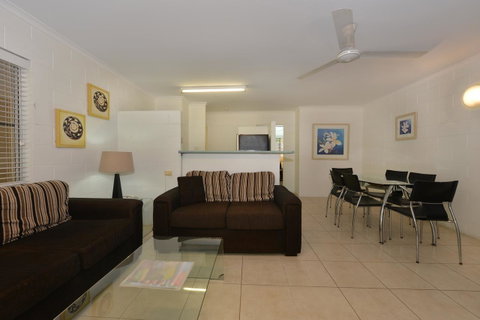 Lychee Tree Holiday Apartments - Tourism Search 1