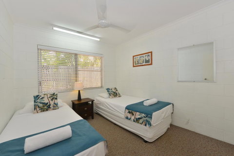 Lychee Tree Holiday Apartments - Tourism Search 12