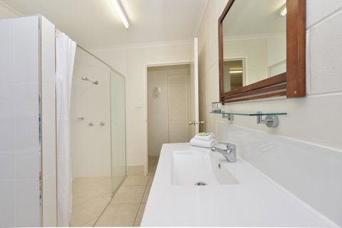 Lychee Tree Holiday Apartments - Tourism Search 8