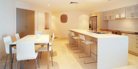 Coral Cove Apartments - Tourism Search 24