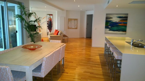 Coral Cove Apartments - Tourism Search 4