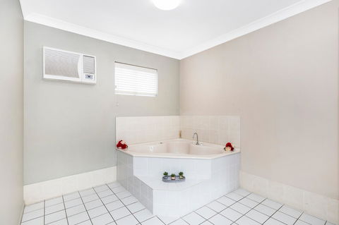 Comfort Inn North Brisbane - Tourism Search 8