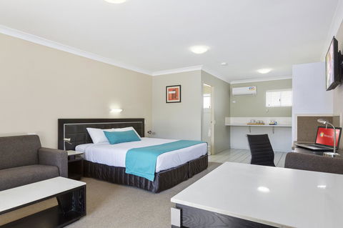 Comfort Inn North Brisbane - Tourism Search 0