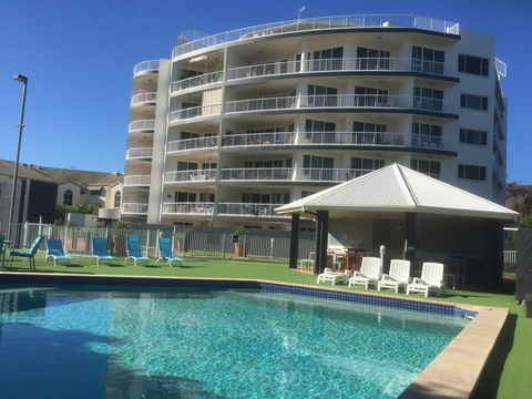 Fairways Golf & Beach Retreat Bribie Island - Tourism Search 0