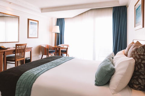 Pullman Cairns International - Tourism Search 18