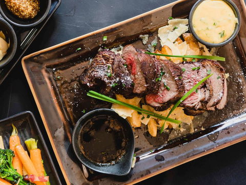 Pullman Cairns International - Tourism Search 29