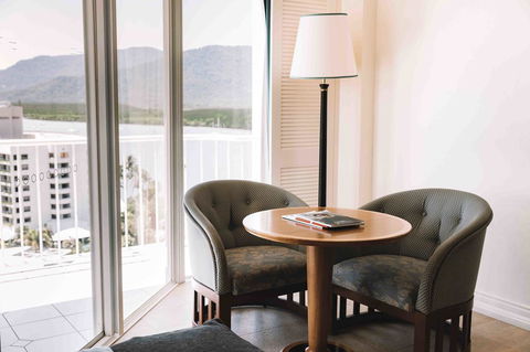 Pullman Cairns International - Tourism Search 10