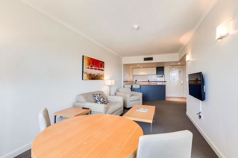 Central Cosmo Apartment Hotel - Tourism Search 25