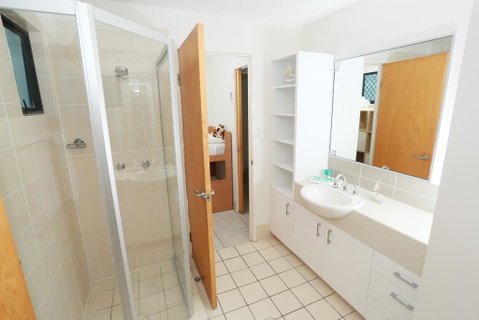 Beach Club Resort Mooloolaba - Tourism Search 25