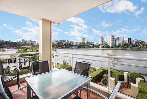 Bridgewater Terraces - Tourism Search 11
